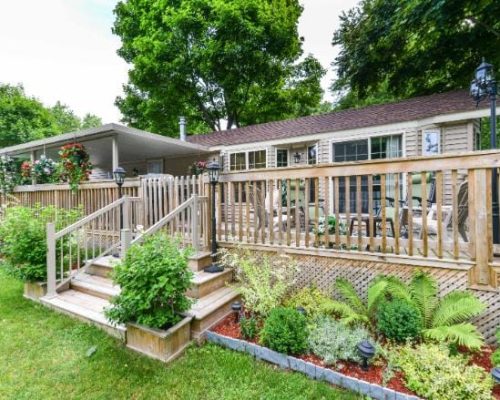 solid-insulated-patio-cover-roof-brown-floor-wood-style-white-grey-bruce-patio